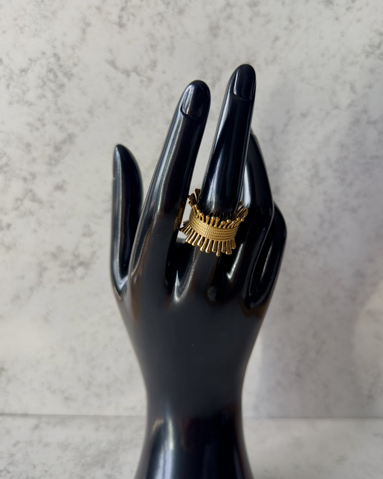 Lourde Ring