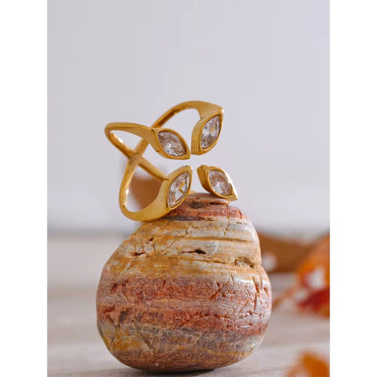 Phoebe II Ring