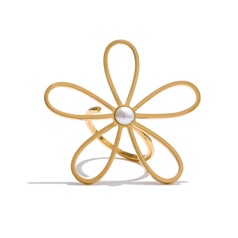 Elle Ring